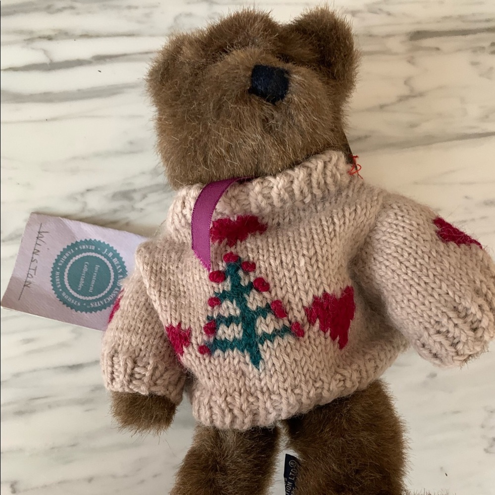 Boyd’s Bears Winston Christmas Bear